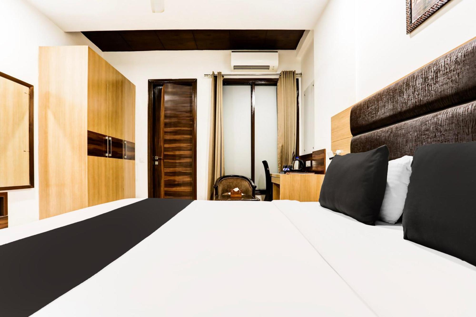 O Jmk Hotel