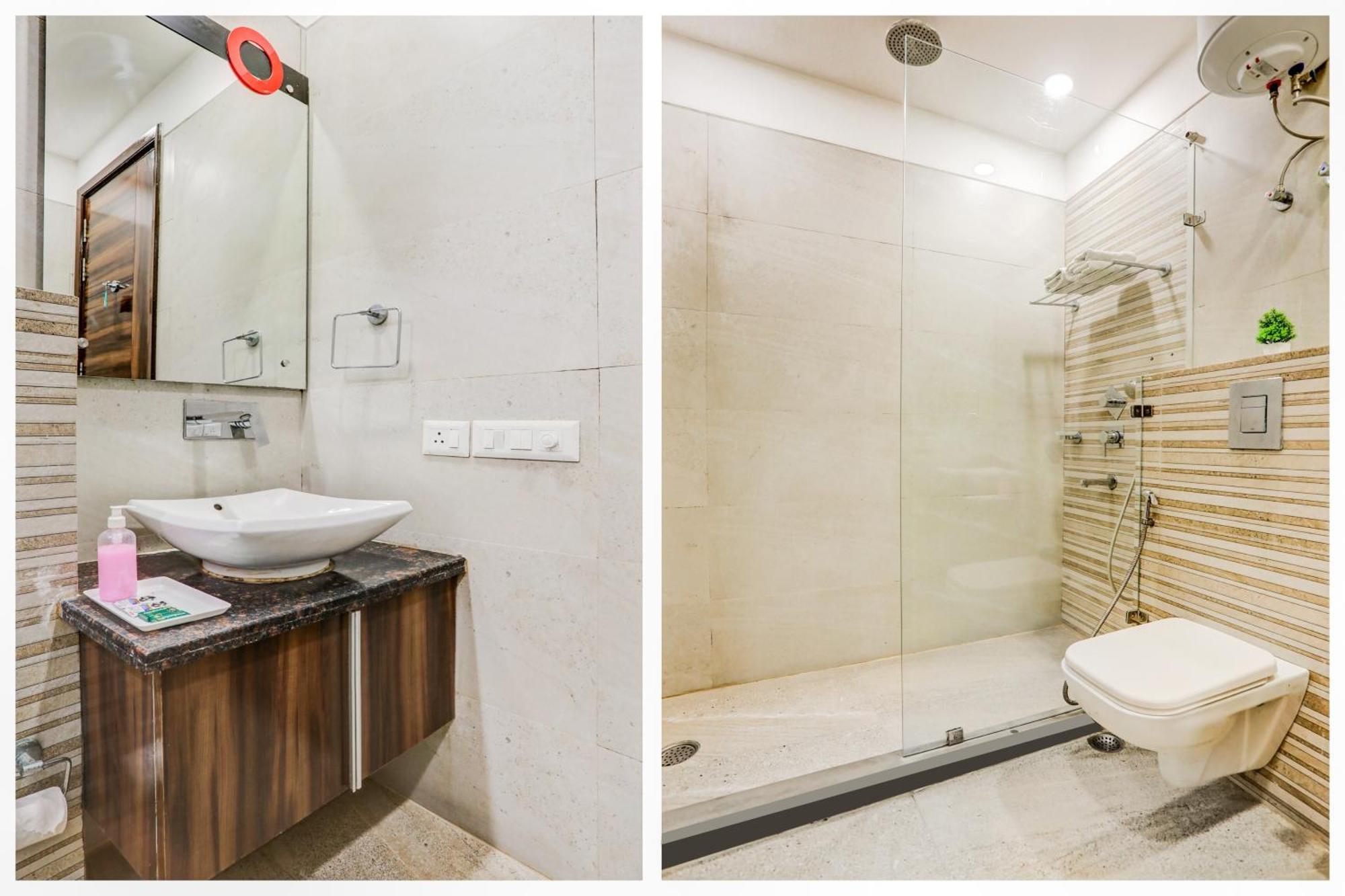 Hotel O Jmk 3*
