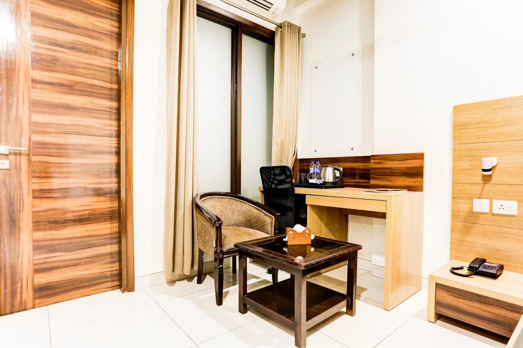 Hotel O Jmk